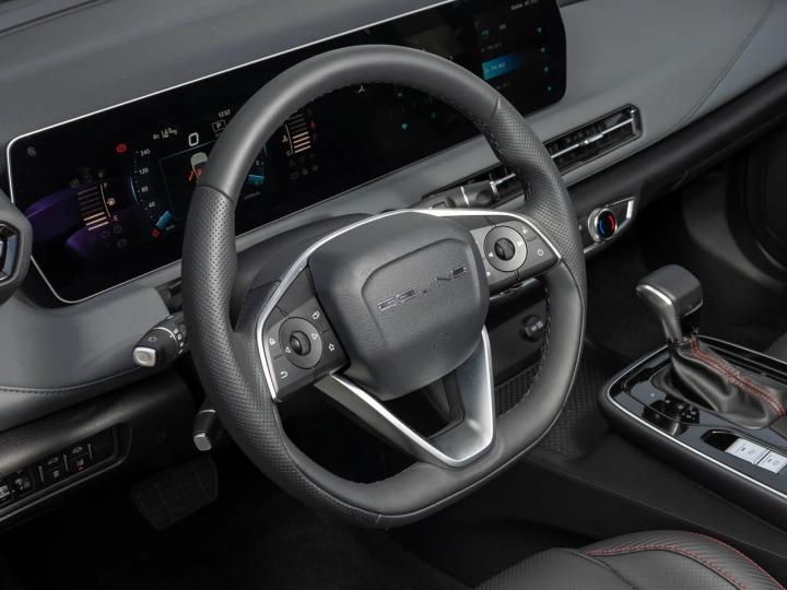 Интерьер BAIC U5 Plus