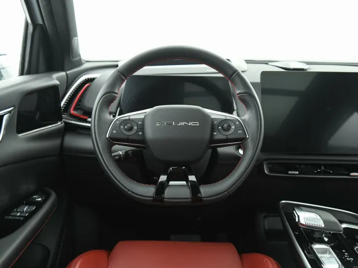 Интерьер BAIC X55
