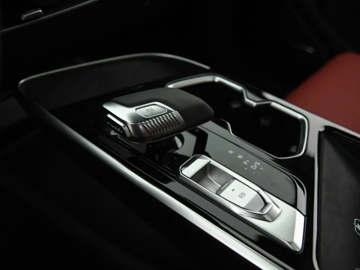 Интерьер BAIC X55